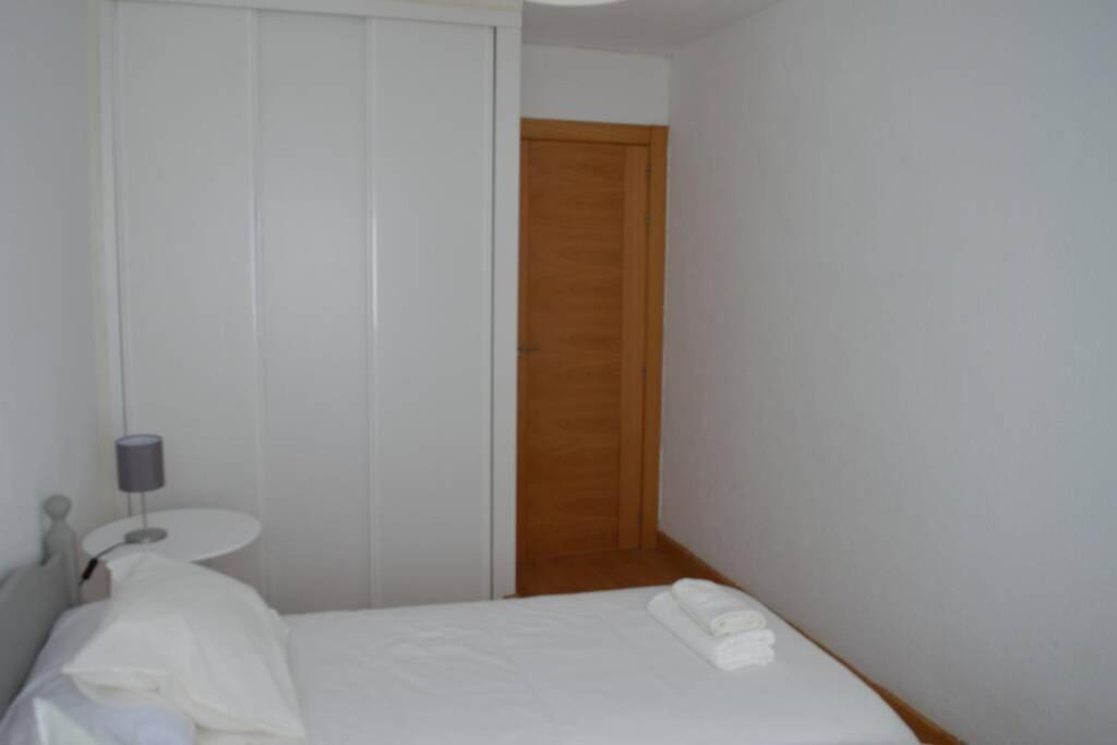 Apartamento Turistico Faro De Luno Сан-Висенте-де-ла-Баркера Экстерьер фото